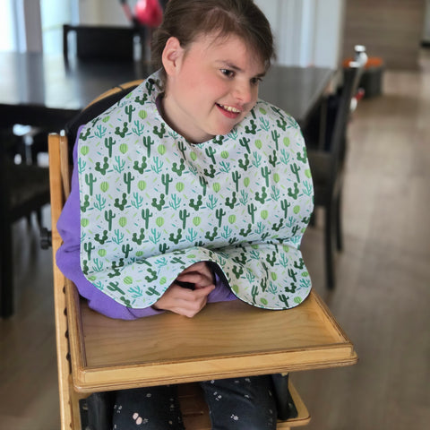 Waterproof Feeding Bib for Children and Adults with Special Needs