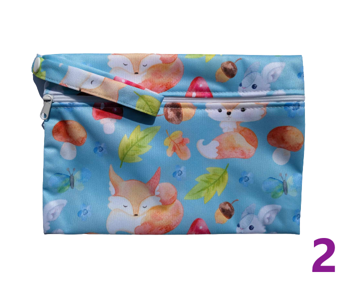 Small waterproof bag for absorbing pads