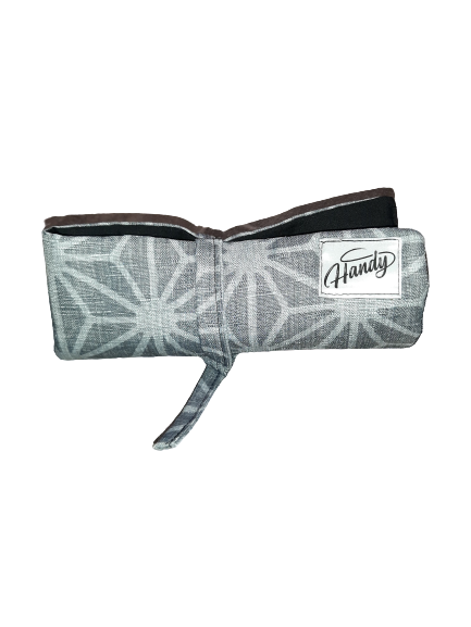 Carrying case for feeding equipment